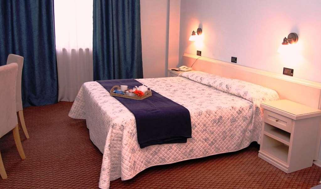 Il Grifo Hotel E Bisteccheria Toscana Montepulciano Stazione Oda fotoğraf