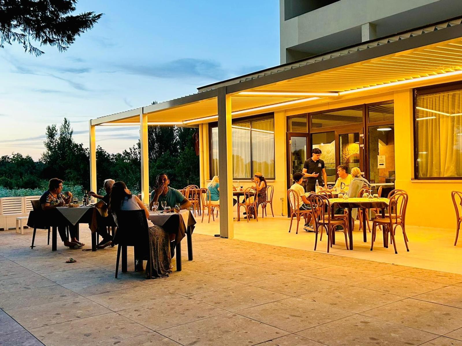 Il Grifo Hotel E Bisteccheria Toscana Montepulciano Stazione Dış mekan fotoğraf